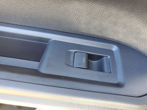 Used 2025 Toyota Tacoma SR image 14