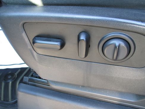 Used 2019 Chevrolet Silverado 1500 LT w/ All-Star Edition image 16