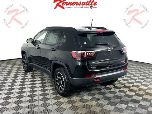 New 2026 Jeep Compass Trailhawk w/ Sun, Sound & Navigation Group image 5