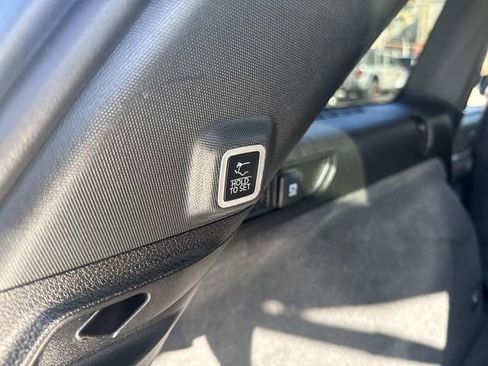 Used 2022 Jeep Grand Cherokee Overland image 10