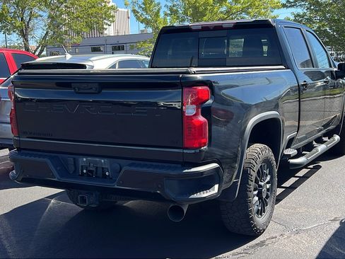 Used 2021 Chevrolet Silverado 2500 LT w/ Midnight Edition AWD/4WD image 2