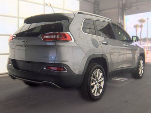 Used 2016 Jeep Cherokee Limited FWD image 4