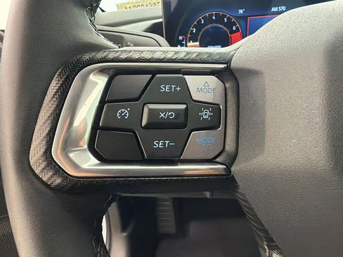 Used 2025 Ford Mustang Coupe RWD image 17