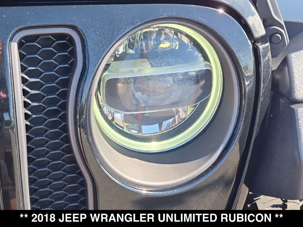 Used 2018 Jeep Wrangler Unlimited Rubicon w/ Dual Top Group AWD/4WD image 15