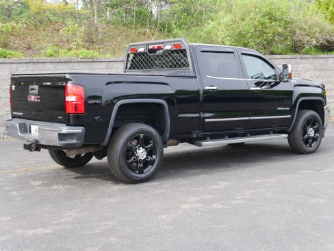 Certified 2017 GMC Sierra 2500 SLT w/ Suspension Package, Off-Road AWD/4WD image 9