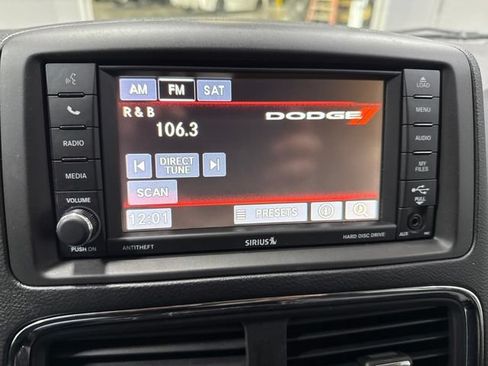 Used 2017 Dodge Grand Caravan SE w/ Power Window Group FWD image 18