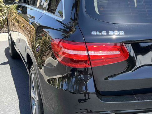 Used 2018 Mercedes-Benz GLC 300 4MATIC image 51