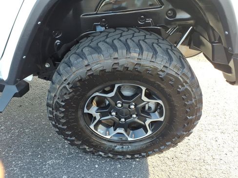 Used 2021 Jeep Wrangler Unlimited Rubicon 4xe w/ Dual Top Group image 7