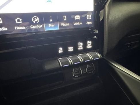 Used 2022 RAM 1500 Big Horn AWD/4WD image 44