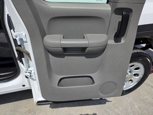 Used 2010 Chevrolet Silverado 1500 W/T RWD image 21