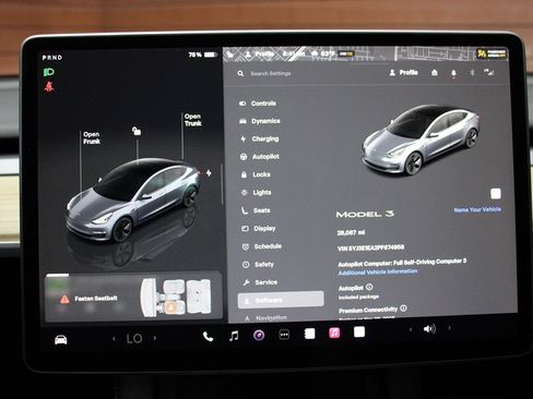 Used 2023 Tesla Model 3 Standard Range image 25