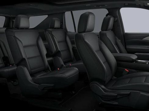 New 2026 Chevrolet Traverse LT w/ Sun and Wheel Package AWD/4WD image 8