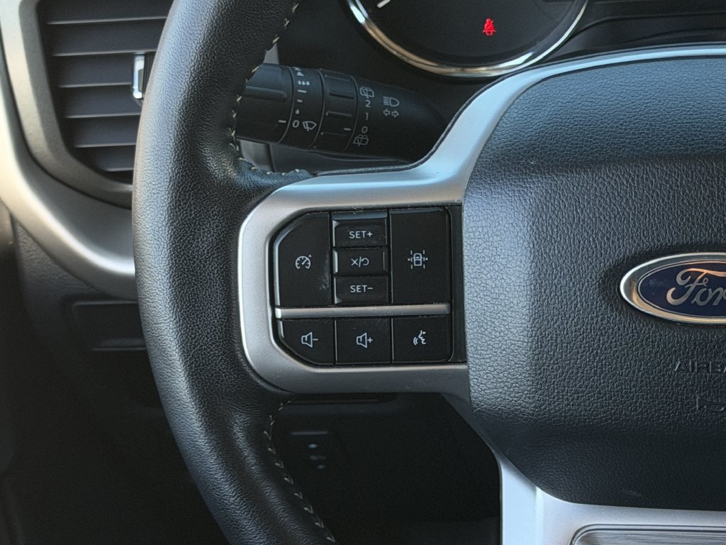 Used 2024 Ford Expedition XLT RWD image 14