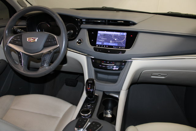 Used 2021 Cadillac XT5 Premium Luxury AWD/4WD image 14