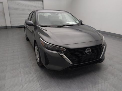 Used 2025 Nissan Sentra S image 14