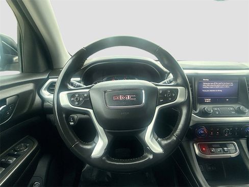 Used 2022 GMC Acadia SLT image 11