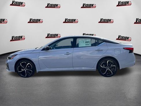 New 2025 Nissan Altima 2.5 SR w/ SR Premium Package image 8