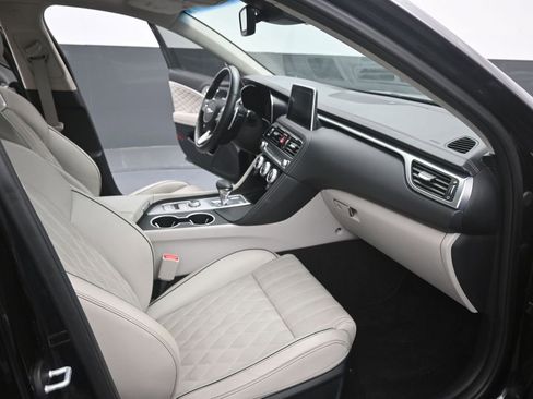 Used 2019 Genesis G70 2.0T Advanced w/ Dynamic Package RWD image 26