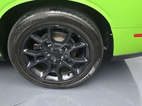 Used 2017 Dodge Challenger GT w/ GT Interior Package AWD/4WD image 17