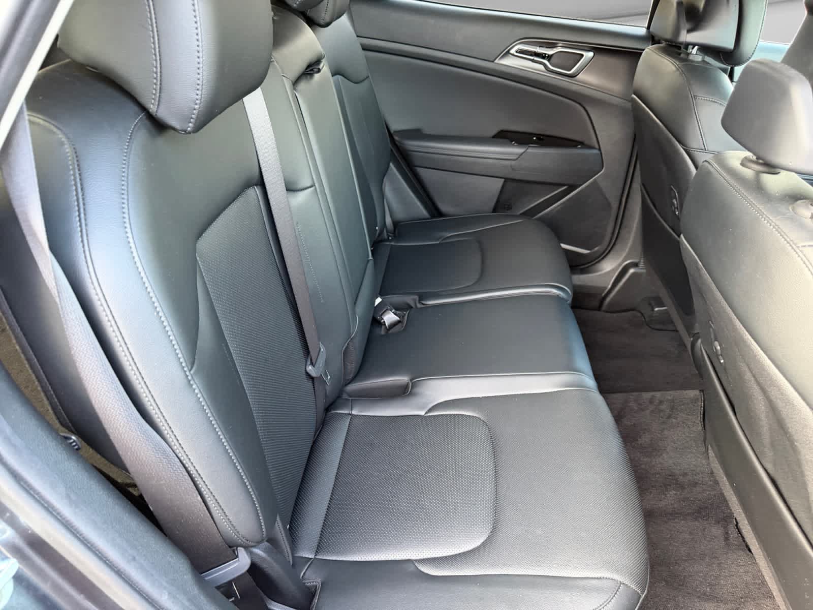 Used 2023 Kia Sportage EX FWD image 19