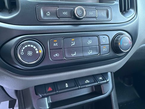 Used 2018 Chevrolet Colorado W/T w/ WT Convenience Package RWD image 24
