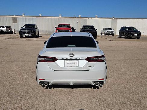 Used 2024 Toyota Camry XSE FWD image 7