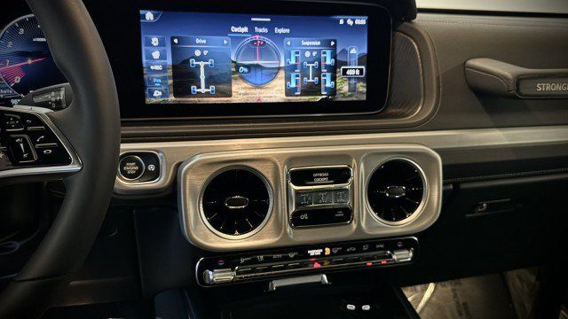 Used 2025 Mercedes-Benz G 550 image 8