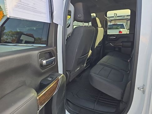 Used 2022 GMC Sierra 2500 SLE w/ SLE Value Package; image 21