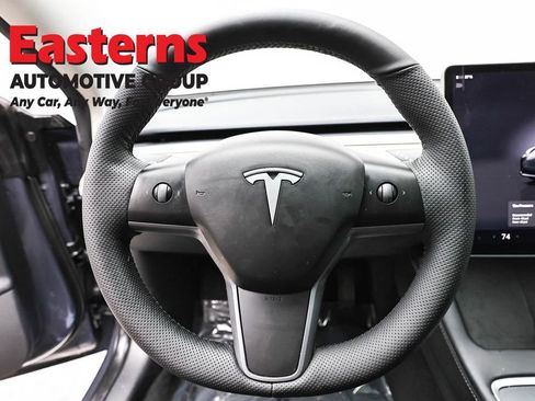 Used 2023 Tesla Model 3 Standard Range image 10