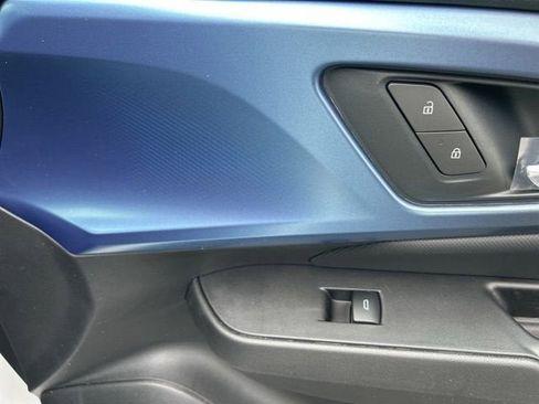 New 2025 Chevrolet Equinox EV LT image 31