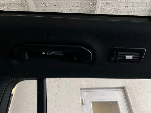 Certified 2025 Mercedes-Benz GLS 580 4MATIC image 34