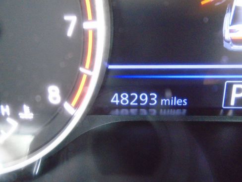 Used 2024 Nissan Altima 2.5 SV FWD image 16