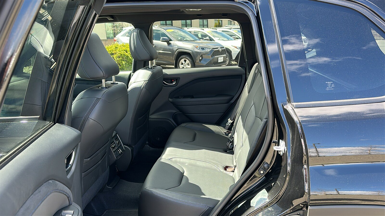 Certified 2025 Subaru Forester Limited AWD/4WD image 23