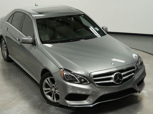 Used 2014 Mercedes-Benz E 250 BlueTEC Sedan image 53