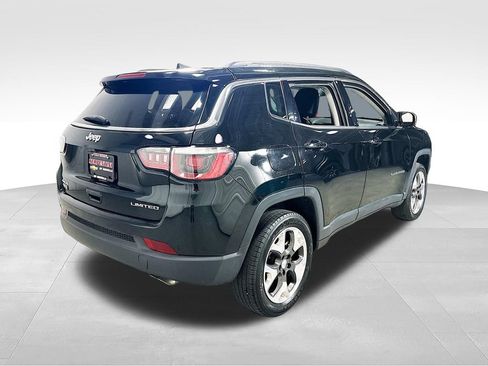 Used 2018 Jeep Compass Limited AWD/4WD image 9