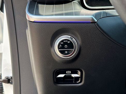 Certified 2024 Mercedes-Benz CLE 300 4MATIC Coupe image 21