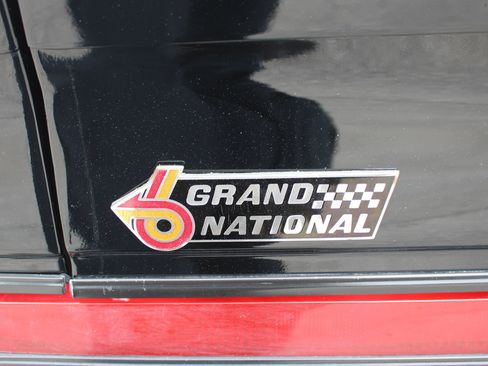 Used 1987 Buick Regal Coupe RWD image 32