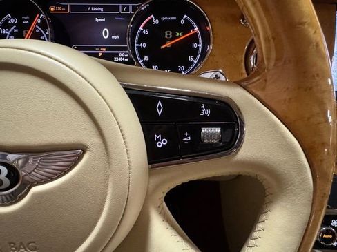 Used 2012 Bentley Mulsanne image 24