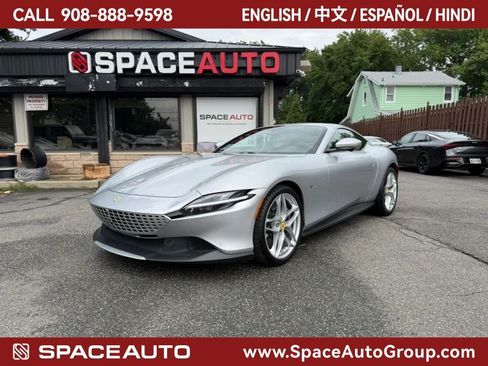Used 2021 Ferrari Roma RWD image 1