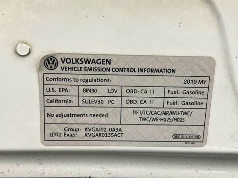 Used 2019 Volkswagen Tiguan SE FWD image 20