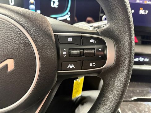 Certified 2023 Kia Sportage LX image 30