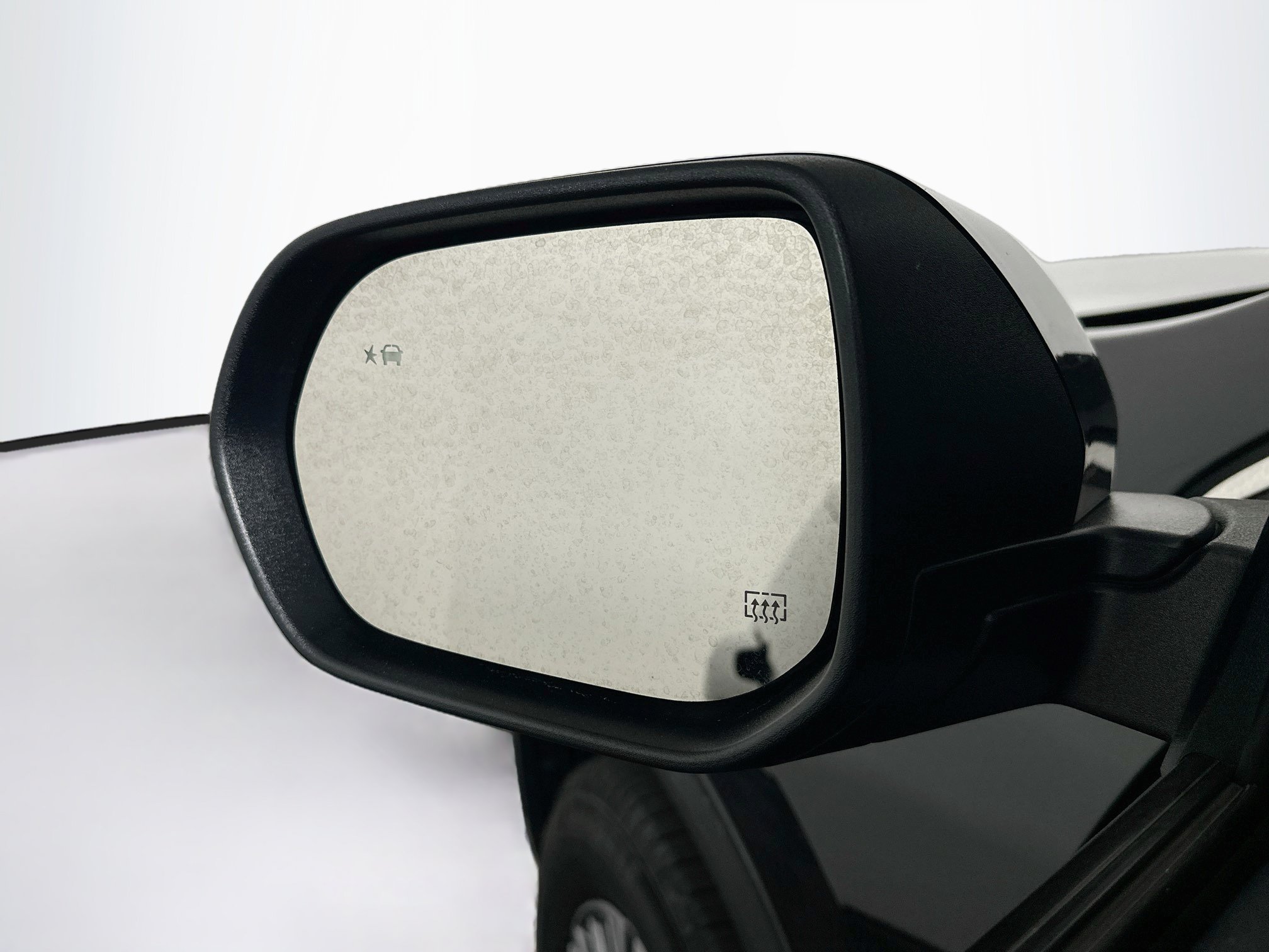 Used 2025 Chevrolet Traverse LT FWD image 16