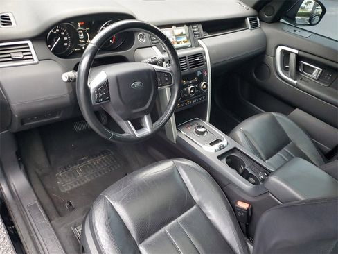 Used 2017 Land Rover Discovery Sport HSE image 14