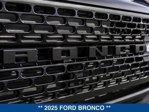 New 2025 Ford Bronco Badlands AWD/4WD image 15