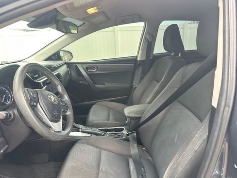 Used 2018 Toyota Corolla LE FWD image 10