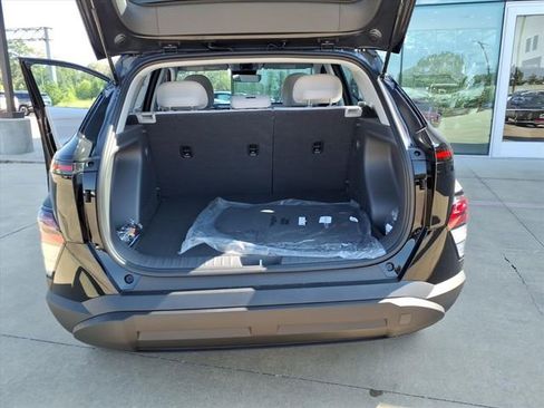 New 2026 Hyundai Kona SE FWD image 18