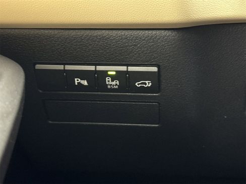 Used 2016 Lexus NX 200t FWD w/ Premium Package image 33