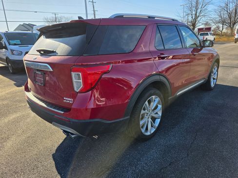 Certified 2023 Ford Explorer Platinum w/ Equipment Group 601A image 5