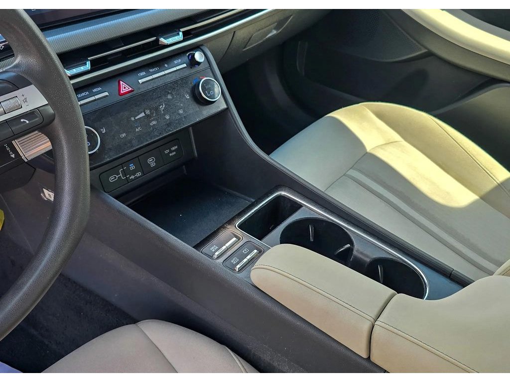 Used 2025 Hyundai Sonata SEL FWD image 10