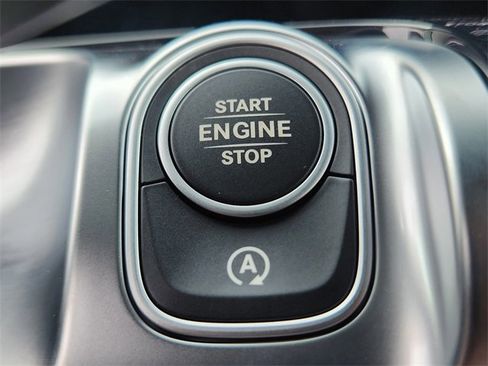 New 2026 Mercedes-Benz GLB 250 4MATIC image 23